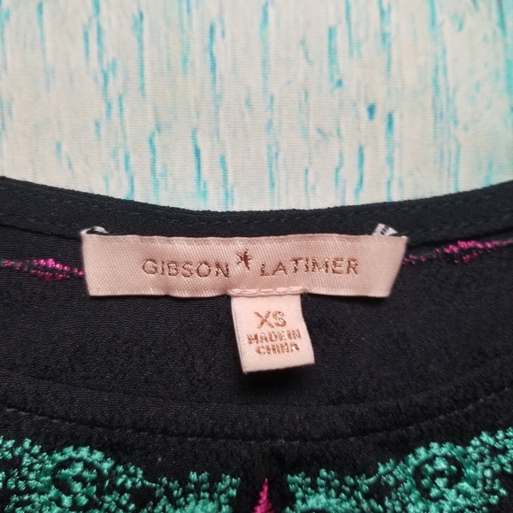 Gibson Latimer embroidered top size XS NWT - Picture 7 of 7